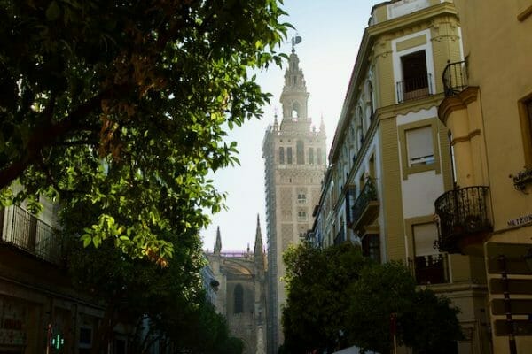 Altstadt Sevilla mit Giralda